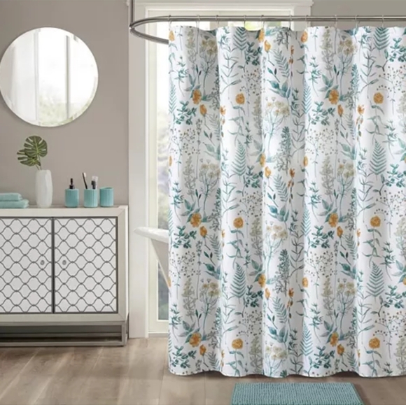 Other - Floral 17-Pc. Bath Set
